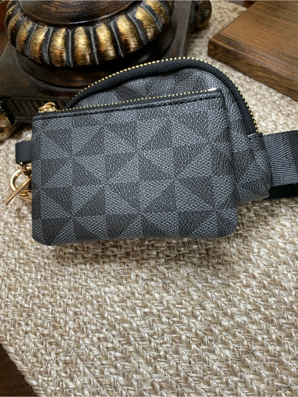 NWOT-Multi-Pouch Wristlet